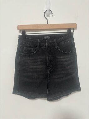 Judy blue high rise black denim shorts